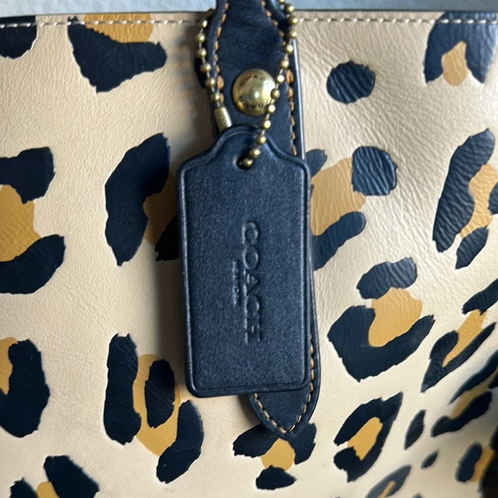 Coach Leopard Print Tote Bag - Picture 4 of 9